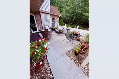 695 E Western Reserve Road #1504, Poland, OH 44514 - Photo 2