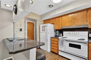 945 Larkridge Ave, Boardman, OH 44512 - Photo 8