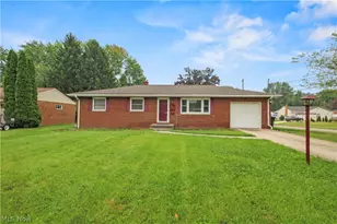 945 Larkridge Ave, Boardman, OH 44512 - Photo 2