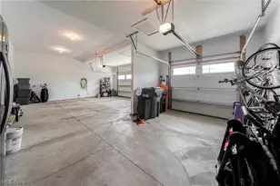 36246 Fortunato Dr, North Ridgeville, OH 44039 - Photo 32