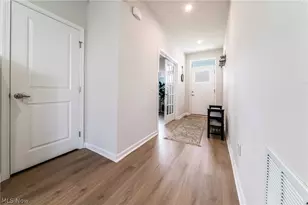36246 Fortunato Dr, North Ridgeville, OH 44039 - Photo 4