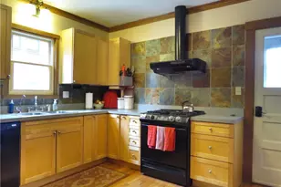 17469 Norton Ave, Oakwood, OH 44107 - Photo 10