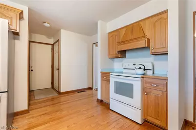 3472 Deer Trace Avenue NW, Canton, OH 44708 - Photo 12