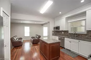 9338 Liberty Rd, Twinsburg, OH 44087 - Photo 10