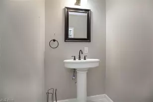 9338 Liberty Rd, Twinsburg, OH 44087 - Photo 34