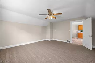 2054 Magee St, Oakwood, OH 44107 - Photo 8