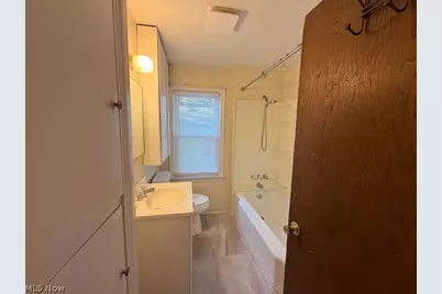 2042 13th Street SW #2, Cuyahoga Falls, OH 44223 - Photo 16