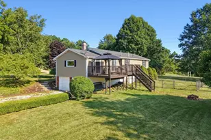 2190 Waterbury Dr, Uniontown, OH 44685 - Photo 46