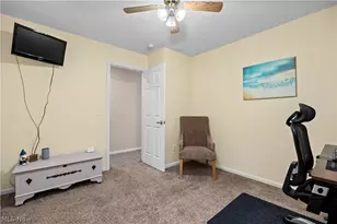 732 Oakdale Cir, Elyria, OH 44035 - Photo 24