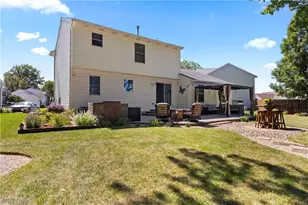 732 Oakdale Cir, Elyria, OH 44035 - Photo 38