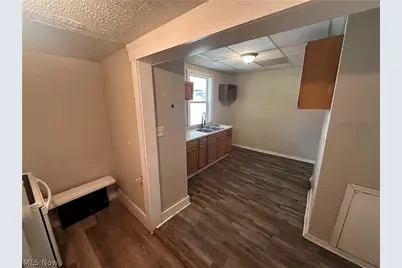 1061 Ackley Street, Akron, OH 44306 - Photo 10