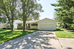 432 Mackinaw Ave, Fairlawn, OH 44333 - Photo 18