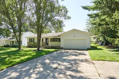 432 Mackinaw Avenue, Fairlawn, OH 44333 - Photo 1