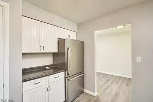 432 Mackinaw Ave, Fairlawn, OH 44333 - Photo 6