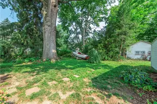 455 11th St, Elyria, OH 44035 - Photo 8