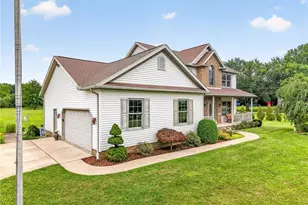 9276 Columbus Rd NE, Louisville, OH 44641 - Photo 2