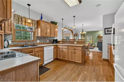 9276 Columbus Road NE, Louisville, OH 44641 - Photo 18