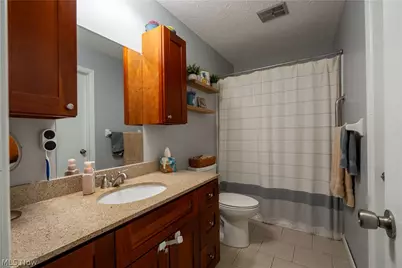 546 Fieldstone Drive, Amherst, OH 44001 - Photo 24