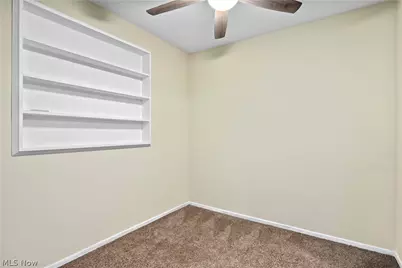 216 Moore Road #3V, Avon Lake, OH 44012 - Photo 6