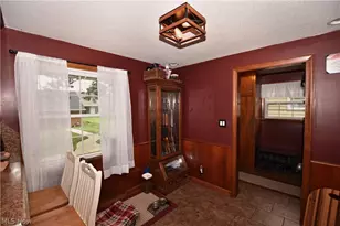 825 4th St SW, New Philadelphia, OH 44663 - Photo 12
