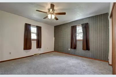 4216 Schumacher Hollow Road SE, New Philadelphia, OH 44663 - Photo 14