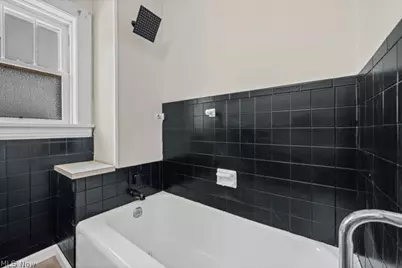 903 W 19th Street, Lorain, OH 44052 - Photo 18