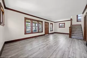 903 W 19th St, Lorain, OH 44052 - Photo 8