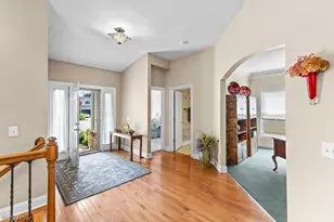 847 Heron Lakes Cir, Cuyahoga Falls, OH 44223 - Photo 6