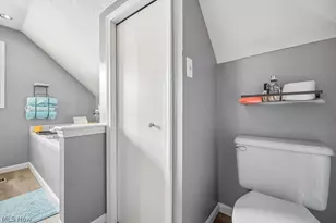 687 Elyria Ave, Amherst, OH 44001 - Photo 24