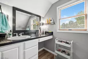 687 Elyria Ave, Amherst, OH 44001 - Photo 28