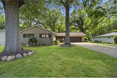 1097 Oak Tree Road, Akron, OH 44320 - Photo 1