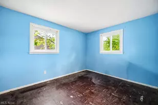 633 Vermont Dr, Lorain, OH 44052 - Photo 18