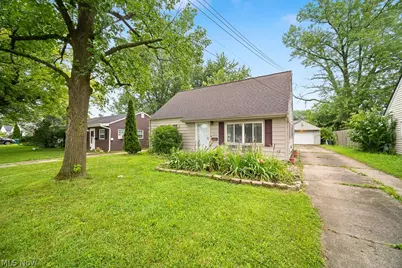 633 Vermont Drive, Lorain, OH 44052 - Photo 2