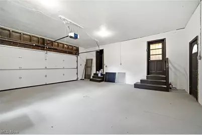 1097 Oak Tree Road, Akron, OH 44320 - Photo 26