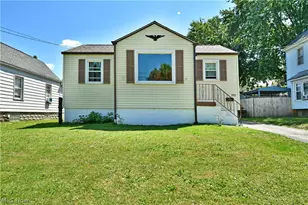 202 Elm St, Struthers, OH 44471 - Photo 2