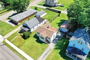 202 Elm St, Struthers, OH 44471 - Photo 40