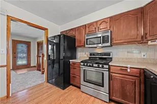 1524 High Tower Dr, Uniontown, OH 44685 - Photo 6