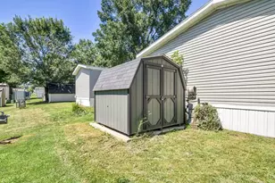 381 Westwoods, Amherst, OH 44001 - Photo 34