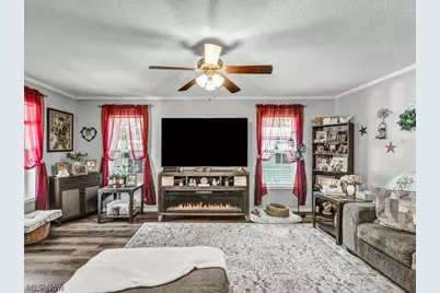 381 Westwoods, Amherst, OH 44001 - Photo 8