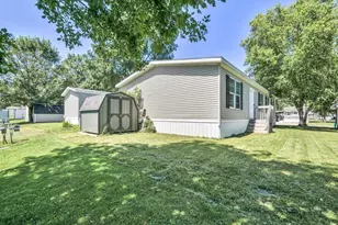 381 Westwoods, Amherst, OH 44001 - Photo 32