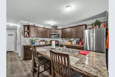 381 Westwoods, Amherst, OH 44001 - Photo 12