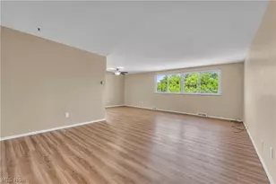 16100 Van Aken Blvd, Huber Heights, OH 44120 - Photo 8