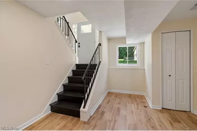 697 Ocean Avenue, Akron, OH 44310 - Photo 14
