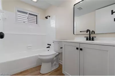 697 Ocean Avenue, Akron, OH 44310 - Photo 18