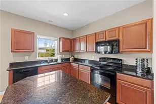 3819 Arcadia Cir, Willoughby, OH 44094 - Photo 6