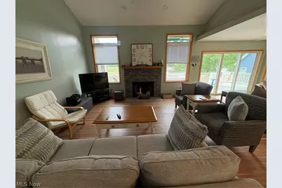 1557 Lake Crest Drive, Roaming Shores, OH 44084 - Photo 2