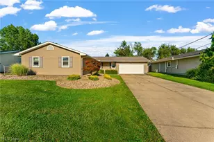 5566 Madrid Dr, Austintown, OH 44515 - Photo 24