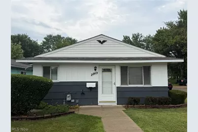 2849 25th Street NE, Canton, OH 44705 - Photo 2