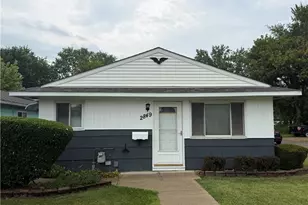 2849 25th St NE, Canton, OH 44705 - Photo 2