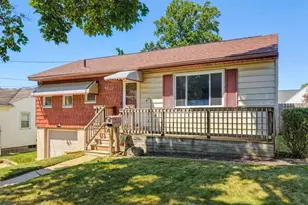 1215 Lincoln Ave, Cuyahoga Falls, OH 44223 - Photo 2